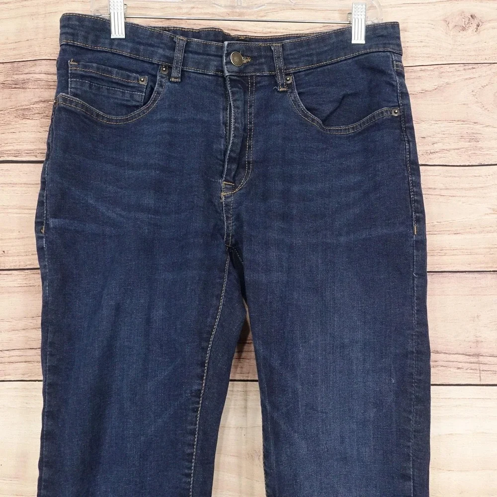 Tahari Jeans Mens Size 33 Blue Dark Wash Straight Regular Fit Stretch Denim